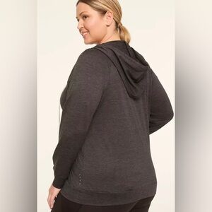 Livi Active Black Athletic Jacket with light reflective pockets 22/24